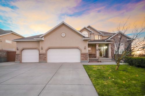 4476 Oquirrh Vistas Ln, West Valley City, UT, 84128-5651 | Card Image