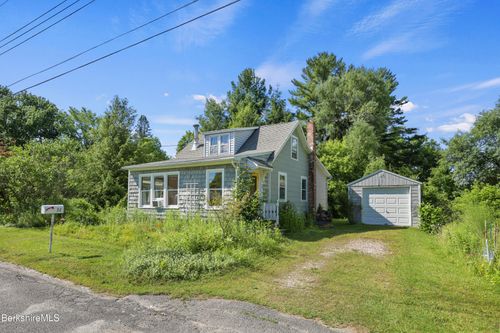 34 Cummings Ave, Pittsfield, MA, 01201-8660 | Card Image