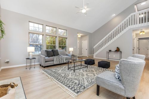 5407 Bullfinch Dr, Westerville, OH, 43081-8610 | Card Image