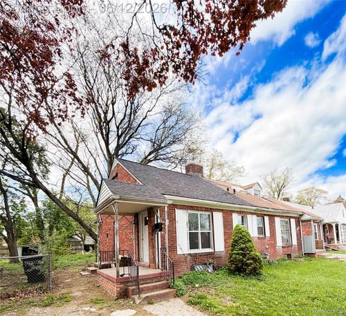 15815 Evergreen Rd, Detroit, MI, 48223-1238 | Card Image