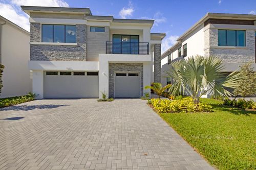 8068 Laurel Falls Dr, Boca Raton, FL, 33496-5628 | Card Image