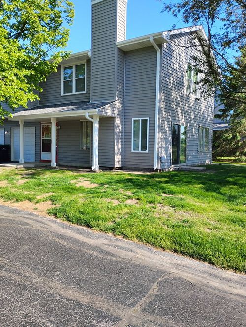9 Red Barn Rd, Matteson, IL, 60443-1076 | Card Image