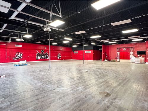 427 N College Ave, Fayetteville, AR, 72701-4234 | Card Image