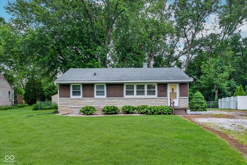 2522 Parr Dr, Indianapolis, IN, 46220-1326 | Card Image