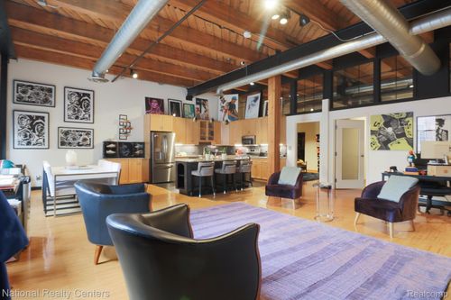 29-200 River Place Dr, Detroit, MI, 48207-4464 | Card Image