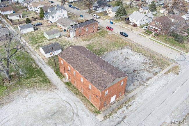 2334 E 25 Th St, House other with 0 bedrooms, 0 bathrooms and null parking in Granite City IL | Image 6