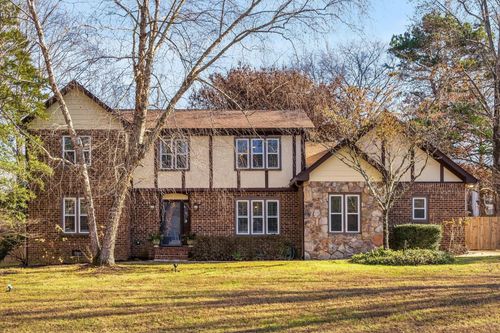 1917 Colonial Way Cir, Hixson, TN, 37343-3454 | Card Image