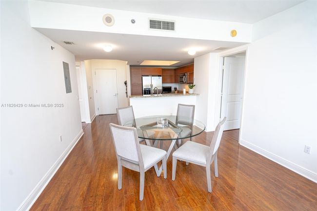 APT-1603N - 2641 N Flamingo Rd, Condo with 2 bedrooms, 2 bathrooms and null parking in Sunrise FL | Image 12
