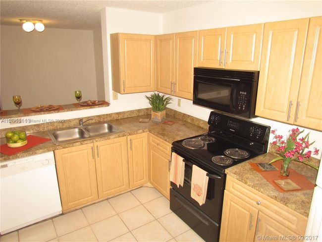 APT-201 - 11245 W Atlantic Blvd, Condo with 3 bedrooms, 2 bathrooms and null parking in Coral Springs FL | Image 4