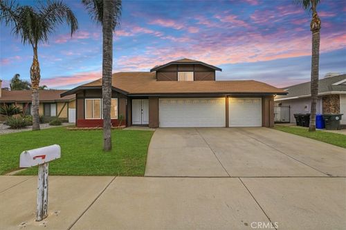 8286 Yearling Way, Jurupa Valley, CA, 92509-5157 | Card Image