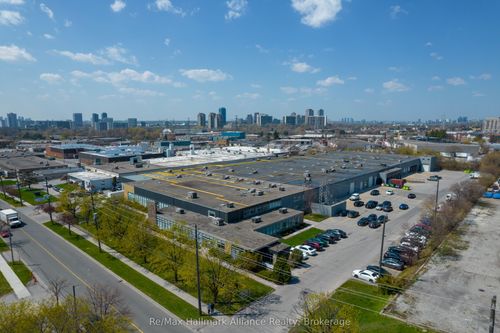 157-100 Sunrise Ave, North York, ON, M4A1B3 | Card Image