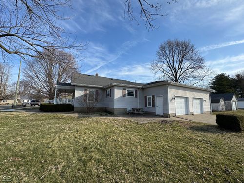 202 S Main St, Glenwood, IN, 46133-7711 | Card Image