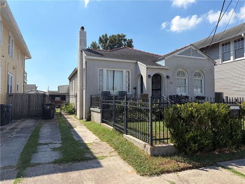 back-712 Weiblen Pl, New Orleans, LA, 70124-1760 | Card Image