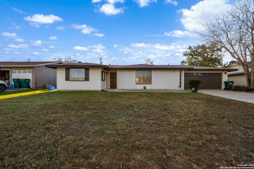 1013 North Blvd, Universal City, TX, 78148-3914 | Card Image