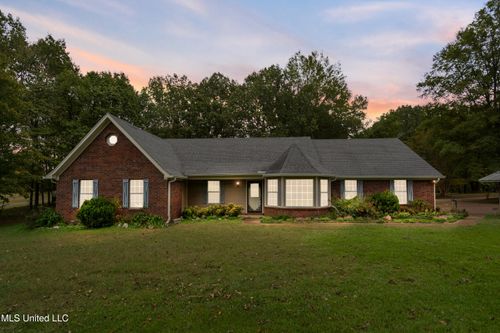 1250 Robertson Rd, Hernando, MS, 38632-6707 | Card Image