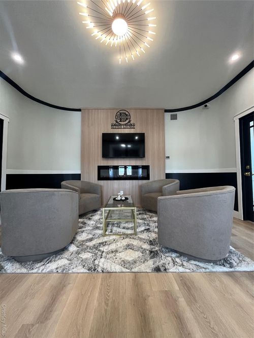 suite-b-135 Sunrise Highway, Babylon, NY, 11701 | Card Image