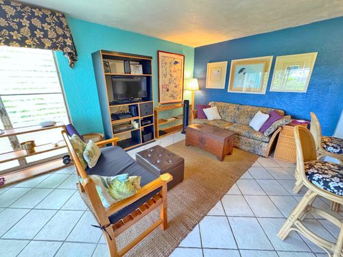 314-75-6016 Alii Dr, Kailua Kona, HI, 96740-2341 | Card Image