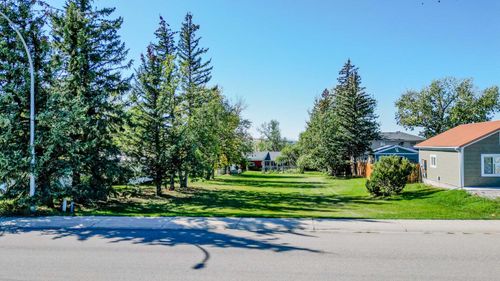 731 2 St E, Cardston, AB, T0K0K0 | Card Image