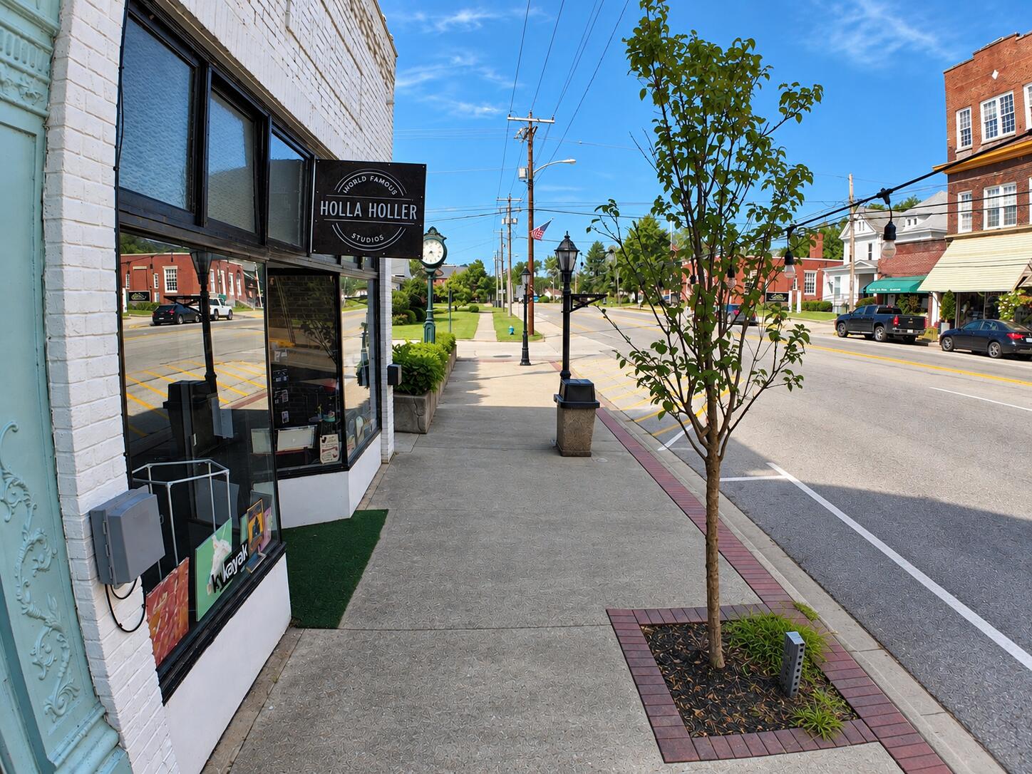 211 Main St, Irvine, KY 40336