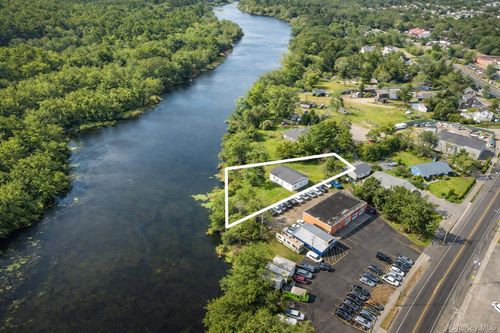 1161 W Main St, Riverhead, NY, 11901-2844 | Card Image