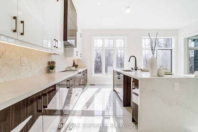 223 Factor St, House other with 4 bedrooms, 3 bathrooms and 2 parking in Kleinburg ON | Image 12