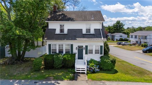 53 Wampanoag Trl, Riverside, RI, 02915-3735 | Card Image