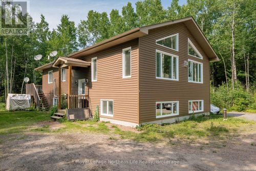 522 Hart Rd, Callander, ON, P0H1H0 | Card Image