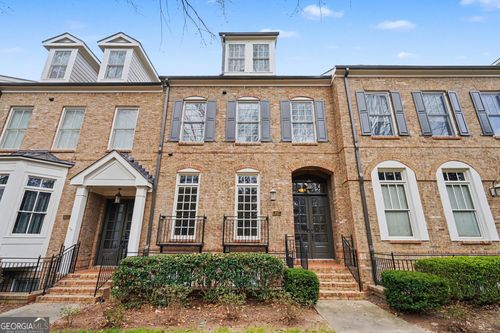 657 Lockton Pl, Sandy Springs, GA, 30342-5044 | Card Image