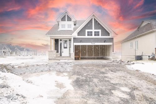 33 Country Club Dr, Bath, ON, K0H1G0 | Card Image