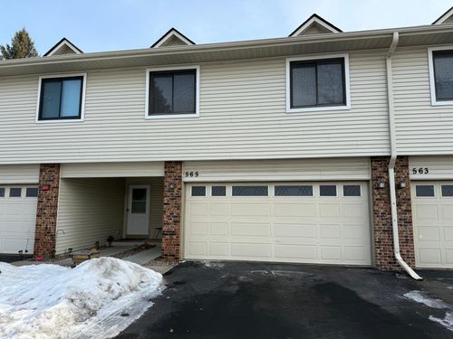 565 Skillman Avenue E, Maplewood, MN, 55117 | Card Image