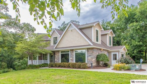 1540 Hartline Lane, Omaha, NE, 68112 | Card Image