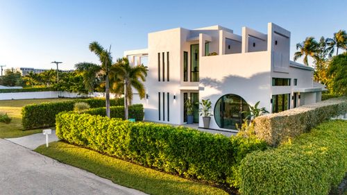 21 Hersey Dr, Ocean Ridge, FL, 33435-7016 | Card Image