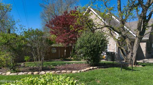 801 Justin Trl, Mt Washington, KY, 40047-5110 | Card Image
