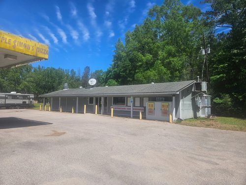 1001 Pinewood Blvd, Sour Lake, TX, 77659-9203 | Card Image