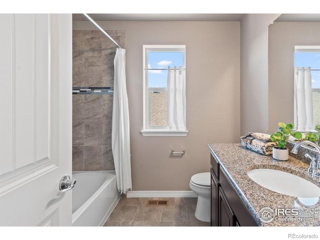Bathroom 2 | Image 21
