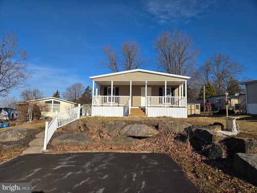 31 Golfview Dr, QUAKERTOWN, PA, 18951 | Card Image