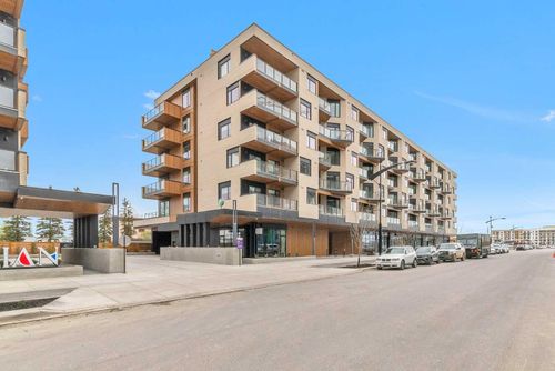 516-8230 Broadcast Ave Sw, Calgary, AB, T3H6M1 | Card Image