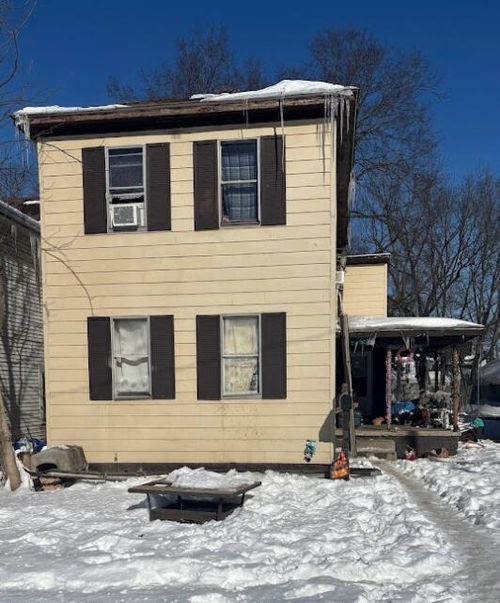 1828 W Washington St, Springfield, OH, 45506-1155 | Card Image