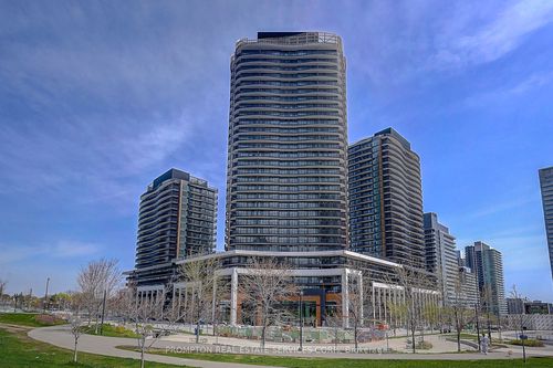 215-75 Billes Heights, North York, ON, M2K0J8 | Card Image