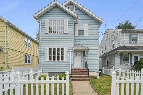 34 Lewis Pl, Totowa, NJ, 07512-2648 | Card Image