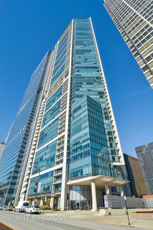 205-340 E Randolph St, Chicago, IL, 60601-7418 | Card Image