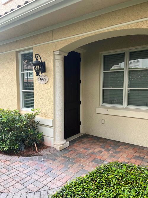 980 Se Willoughby Trce, Stuart, FL, 34997-5622 | Card Image