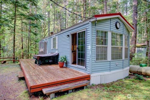 23 Schinn Canyon Cir, Deming, WA, 98244 | Card Image