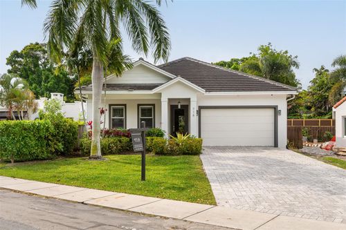 716 Ponce De Leon Dr, Fort Lauderdale, FL, 33316-1247 | Card Image