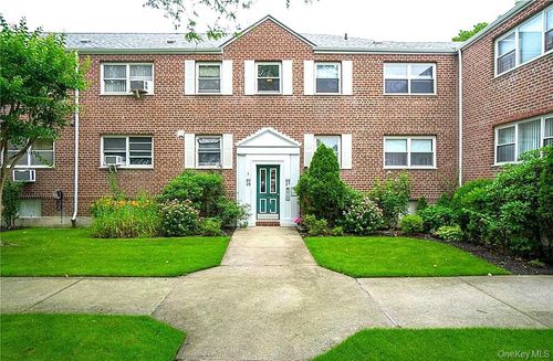 2-89-25 Shore Parkway, New York, NY, 11414 | Card Image