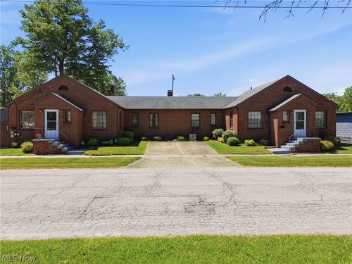 1606 Columbus Ave, Ashtabula, OH, 44004-4064 | Card Image
