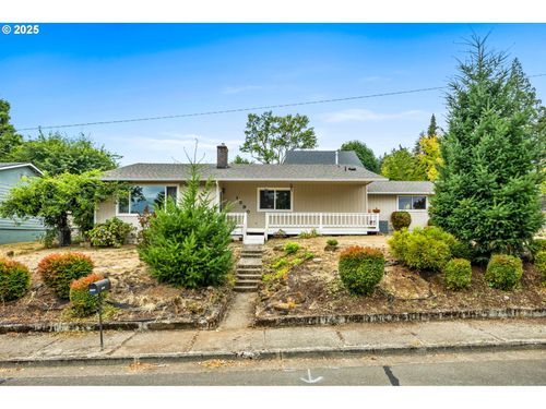 1290 Evergreen Ln, Sweet Home, OR, 97386-1301 | Card Image