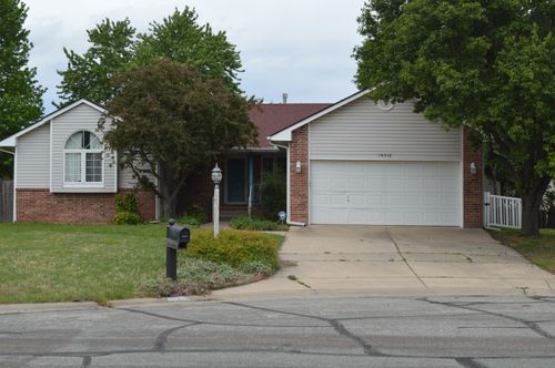 10316 E Osie Cir, Wichita, KS, 67207 | Card Image