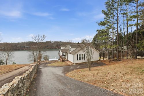 105 Mountain Aire Dr, Stony Point, NC, 28678-8983 | Card Image