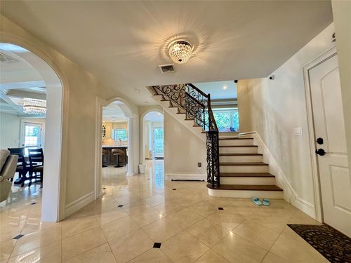 2911 Bellmore Ave, Bellmore, NY, 11710-4313 | Card Image